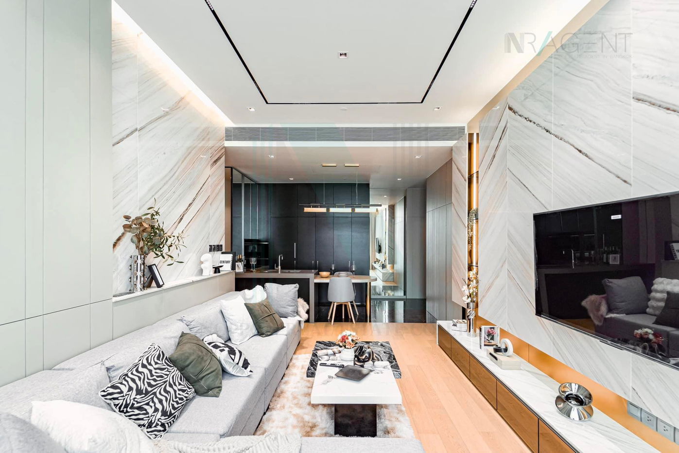 รูป ให้เช่าคอนโด ทเวนตี้เอท ชิดลม อาคาร The Tower ชั้น 4 2 ห้องนอน ขนาด 86.00 ตรม ใกล้ Central ชิดลม - รูปที่ 1/8