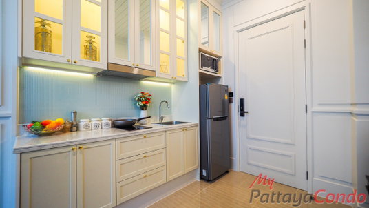 🛏️ 1 Bed - 🛁 1 Bath - 🏙️ Pool View - 🌏 FOREIGN name - 🏢 Grand Florida Beachfront Resort Pattaya - Ref: GF05