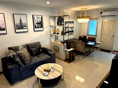 Townhouses for rent Zeer Rangsit : Townhouse for rent, 2 floors, 3 bedrooms, 2 bathrooms, 2 parking spaces,The Trust Townhome Rangsit-Klong 1     18,000/MONTH