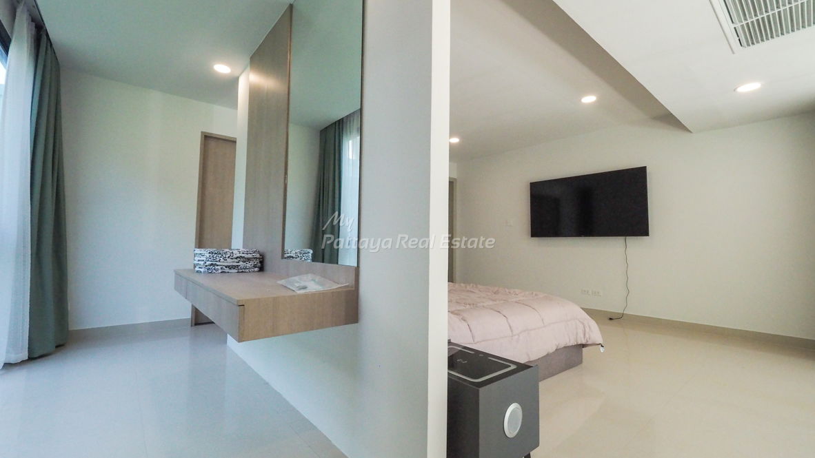 รูป 🛏️ 4 ห้องนอน - 🛁 5 ห้องน้ำ - 🏙️ Direct Garden Access - 🌏 ชื่อชาวต่างชาติ - 🏢 Gardenia Pattaya Jomtien - รหัส: GDN09 - รูปที่ 11/26