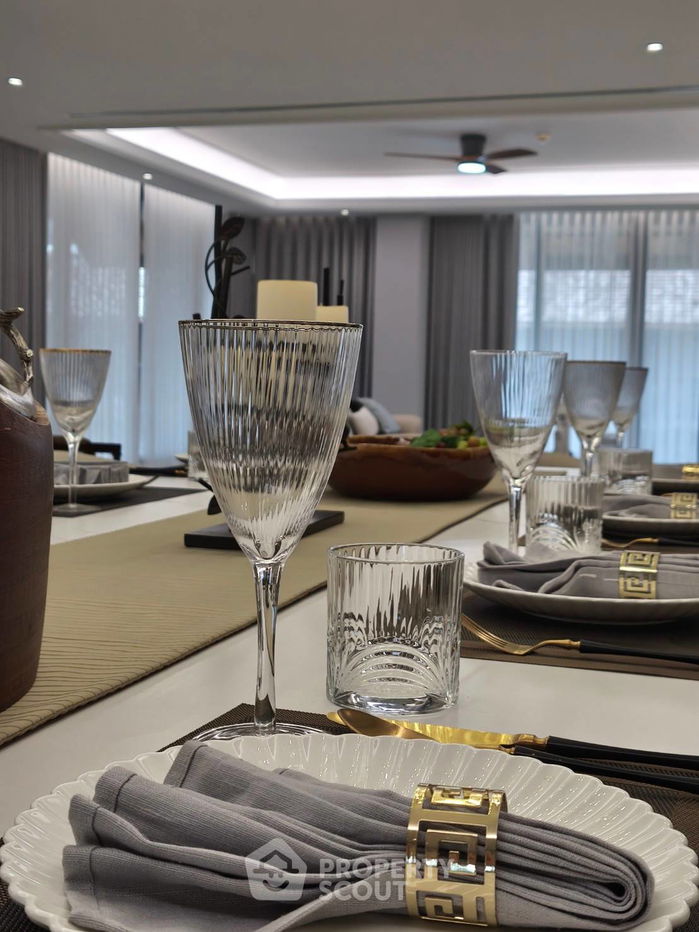 รูป คอนโด 4-ห้องนอน ที่ รวีวรรณ สวีท ใกล้ MRT สุขุมวิท (ID 2072402) - รูปที่ 5/20