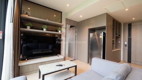 🛏️ 2 ห้องนอน - 🛁 2 ห้องน้ำ - 🏙️ Sea Views - 🌏 ชื่อชาวต่างชาติ - 🏢 Andromeda Condominium Pattaya - รหัส: ANDROM15