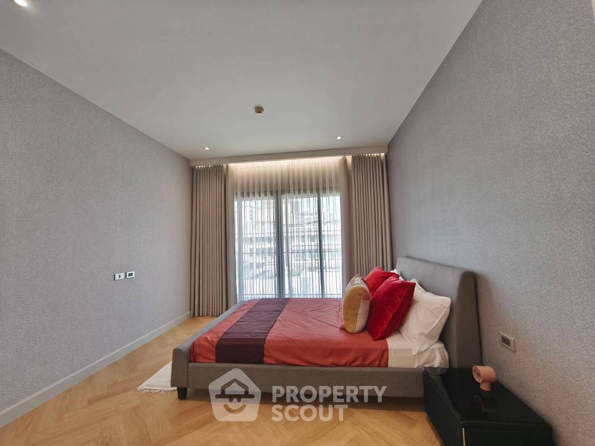 picture 4-BR Condo at Raveevan Suites near MRT Sukhumvit (ID 2072402) - 18/20