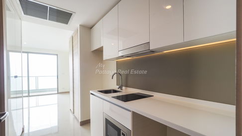 🛏️ Studio - 🏙️ Sea Views - 🌏 ชื่อชาวต่างชาติ - 🏢 The Riviera Jomtien Pattaya - รหัส: RJ38
