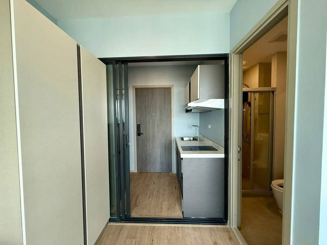 รูป 🟢ห้องสวย!! พร้อมเข้าอยู่!! 🟢เดอะ ริช พระราม 9 - ศรีนครินทร์ ใกล้ Airport Link หัวหมาก สอบถาม📱ADD LINE @572aurac แอดมินตอบไว✨ - รูปที่ 6/8