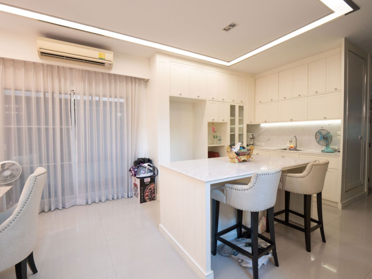 รูป ขายบ้าน หลังมุม ไซส์ใหญ่สุด 5 นอน 5 น้ำ 3 จอด บางกอกบูเลอวาร์ด สาธร ปิ่นเกล้า 1 บางกอกแอสเซท ขนาด 77 ตรว. พื้นที่ใช้สอย 350 ตรม. สภาพดีมาก - รูปที่ 24/72