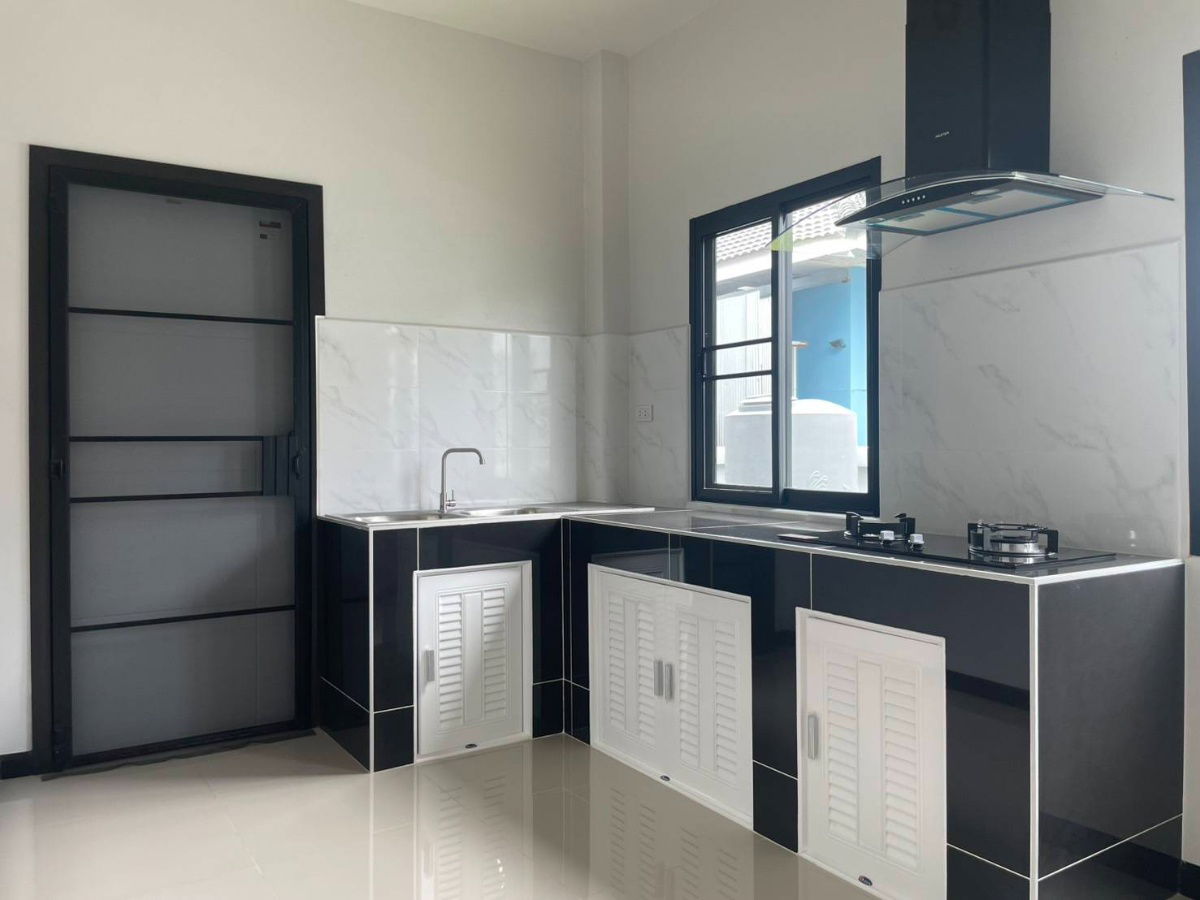 รูป ขายบ้านเดี่ยวชั้นเดียว 3 ห้องนอน 2 ห้องน้ำ 1 ห้องครัว 2 ที่จอดรถ - รูปที่ 9/16