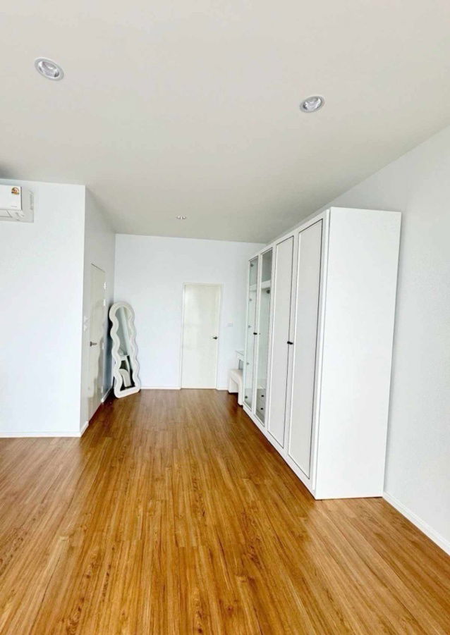 รูป บ้านทาวน์โฮมว่าง🙋🏼ราคาต่อรองได้💎🙋🏼💥แอดไลน์เพื่อนัดดูห้องได้เลยนะคะ📲บ้านกลางเมือง พระราม9 - กรุงเทพกรีฑา - รูปที่ 21/27