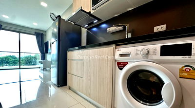 Condos for sale Tesco Lotus South Pattaya : 🛏️ 1 Bed - 🛁 1 Bath - 🏙️ City Views - 🌏 FOREIGN name - 🏢 Laguna Beach Resort 2 Pattaya - Ref: LBR2J33