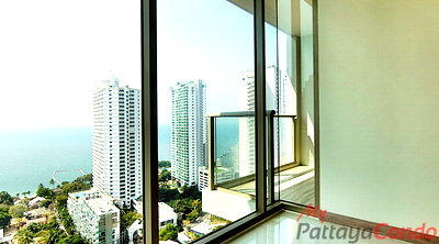 ขายคอนโด : 🛏️ 1 ห้องนอน - 🛁 1 ห้องน้ำ - 🏙️ Sea View - 🇹🇭 ชื่อบริษัท - 🏢 The Riviera WongAmat Beach Pattaya - รหัส: RW52