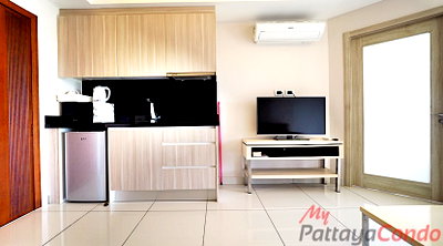 ขายคอนโด : 🛏️ 1 ห้องนอน - 🛁 1 ห้องน้ำ - 🏙️ City View - 🇹🇭 ชื่อไทย - 🏢 Laguna Beach Resort Jomtien - รหัส: LBRJ18