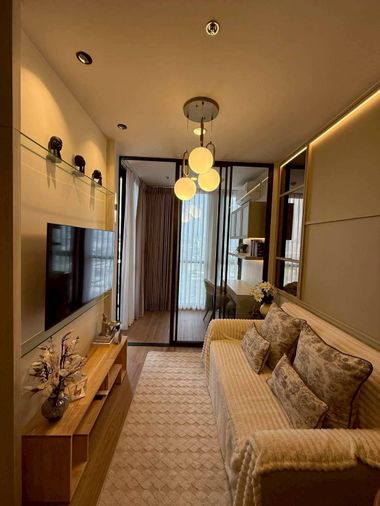 1-bed condo for rent, 37.2 sqm, The Issara Sathorn
