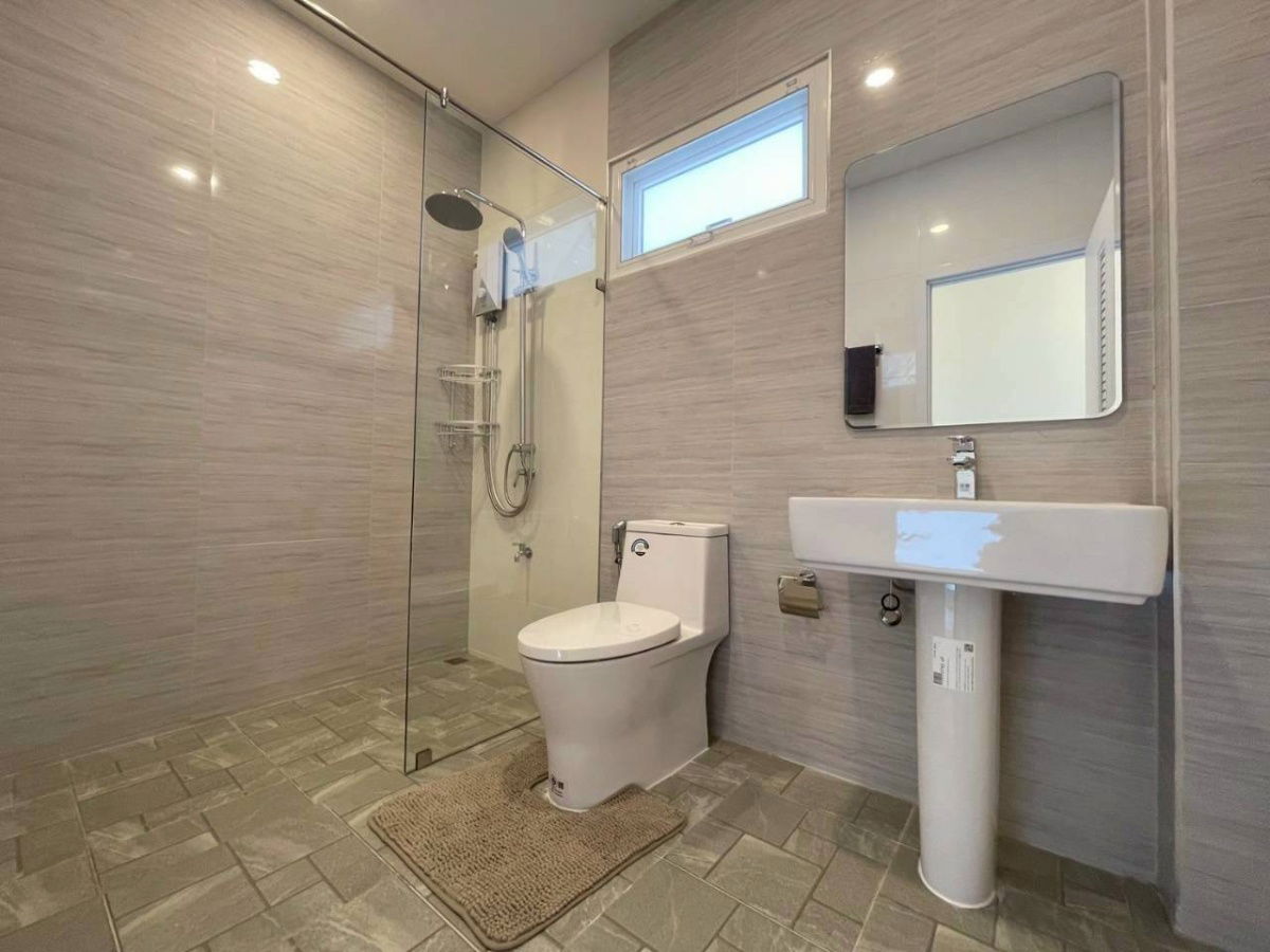 รูป ขายบ้านเดี่ยวชั้นเดียว  3 ห้องนอน  2 ห้องน้ำ  1 ห้องครัว  2 ที่จอดรถ - รูปที่ 12/25