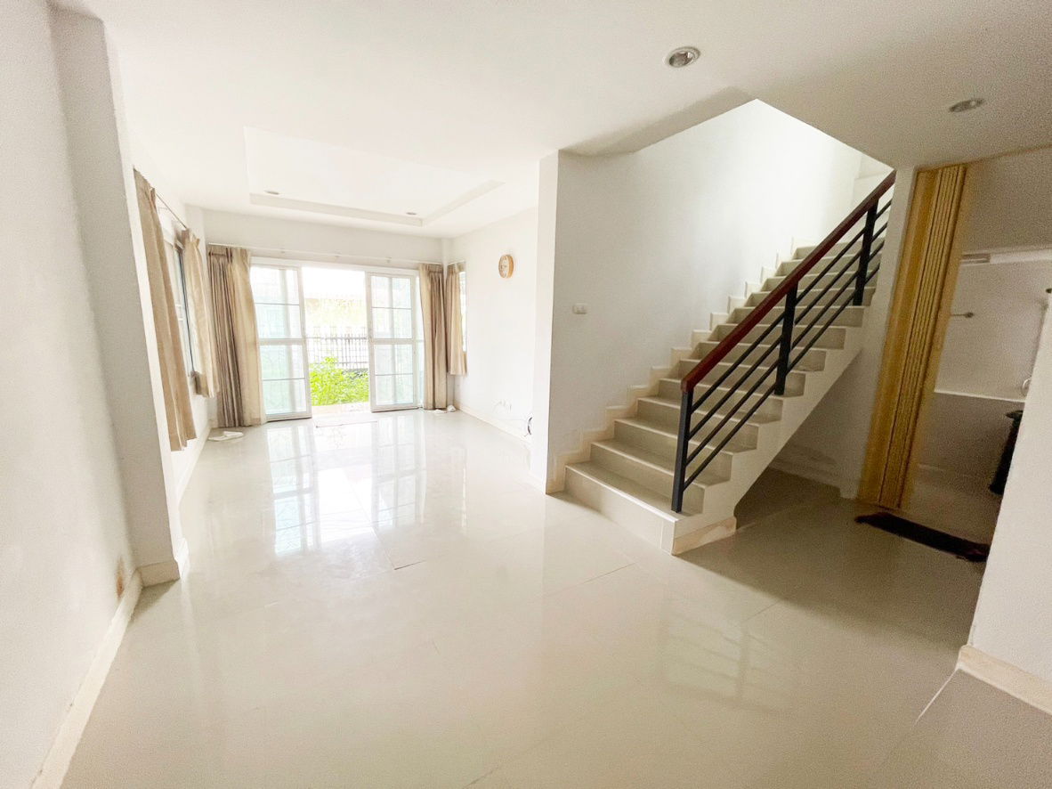 รูป ให้เช่าบ้านเดี่ยวสองชั้น  3 ห้องนอน 2 ห้องน้ำ 1ห้องรับแขก 1ห้องครัว   - รูปที่ 2/19