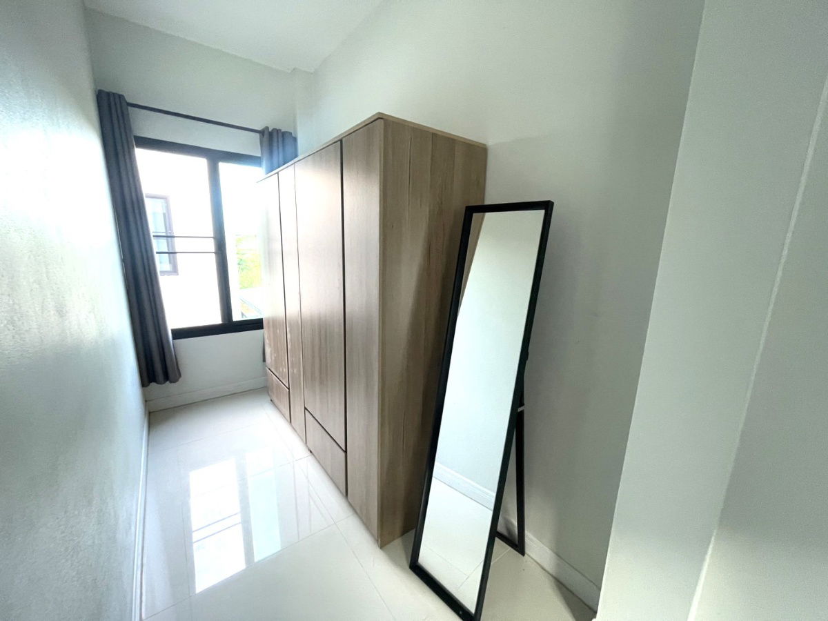 รูป ให้เช่าบ้านเดี่ยวสองชั้น  4 ห้องนอน 3 ห้องน้ำ 1  ห้องครัว  2  ที่จอดรถ - รูปที่ 14/24