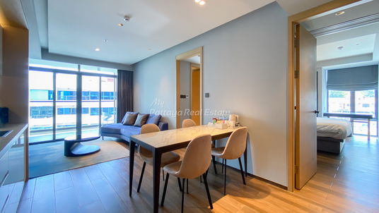 🛏️ 2 ห้องนอน - 🛁 2 ห้องน้ำ - 🏙️ Partial Sea Views - 🇹🇭 ชื่อบริษัท - 🏢 Beverly Mountain Bay Pattaya - รหัส: BMB02