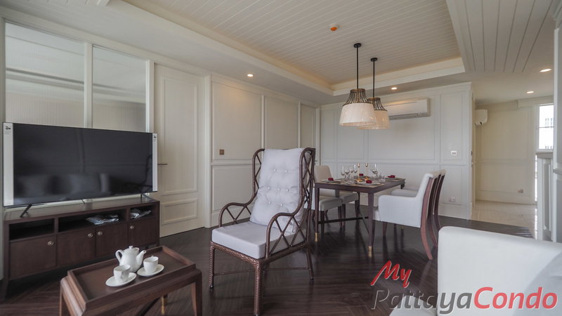 Condos for sale : 🛏️ 2 Bed - 🛁 2 Bath - 🏙️ Sea View - 🇹🇭 THAI name - 🏢 Grand Florida Beachfront Resort Pattaya - Ref: GF01