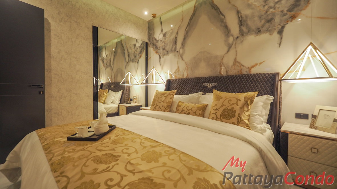 🛏️ 1 ห้องนอน - 🛁 1 ห้องน้ำ - 🏙️ Sea View - 🌏 ชื่อชาวต่างชาติ - 🏢 Grand Solaire Pattaya - รหัส: GRANDS17