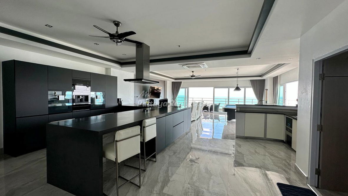 รูป 🛏️ 3 ห้องนอน - 🛁 3 ห้องน้ำ - 🏙️ Sea Views - 🌏 ชื่อชาวต่างชาติ - 🏢 View Talay 7 Jomtien Beach Condominium - รหัส: VT706 - รูปที่ 3/23