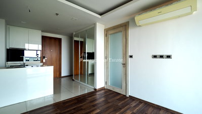 Condos for sale : 🛏️ 1 Bed - 🛁 1 Bath - 🏙️ Sea View - 🇹🇭 THAI name - 🏢 The Peak Towers Pattaya - Ref: PEAKT87