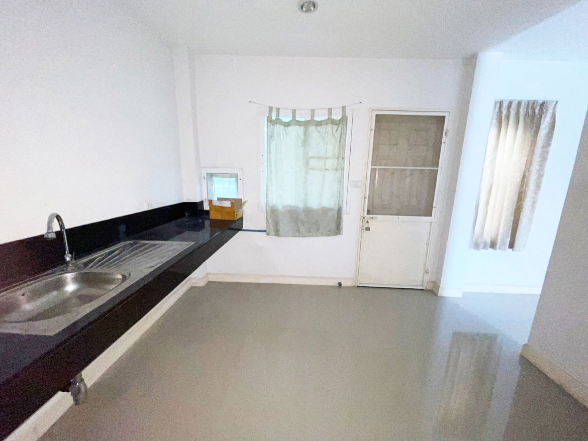 รูป ให้เช่าบ้านเดี่ยวสองชั้น  3 ห้องนอน 2 ห้องน้ำ 1ห้องรับแขก 1ห้องครัว   - รูปที่ 6/19