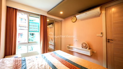 Condos for sale : 🛏️ 1 Bed - 🛁 1 Bath - 🏙️ Pool View - 🌏 FOREIGN name - 🏢 Seven Seas Condo Resort Jomtien - Ref: SEV24