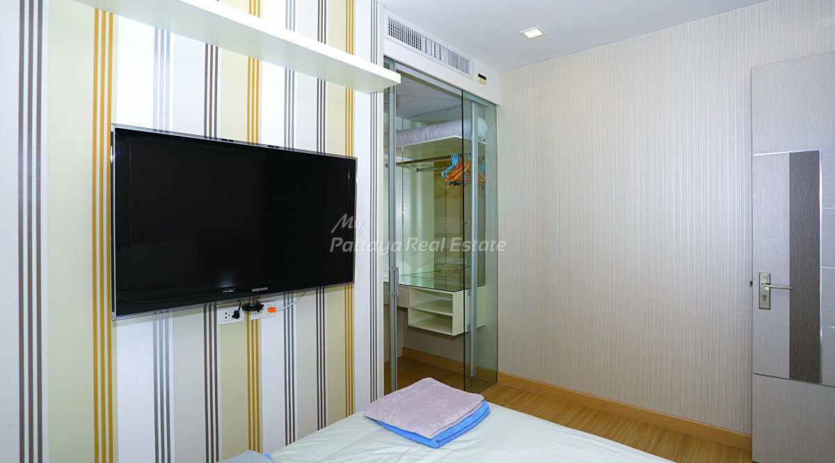 picture 🛏️ 3 Bed - 🛁 3 Bath - 🏙️ Pool Views - 🌏 FOREIGN name - 🏢 APUS Condominium Pattaya - Ref: APUS22 - 21/25