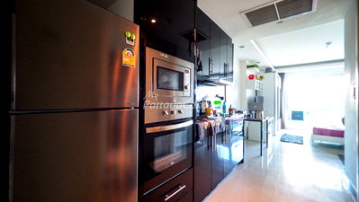 ขายคอนโด : 🛏️ Studio - 🛁 1 ห้องน้ำ - 🏙️ City View - 🇹🇭 ชื่อบริษัท - 🏢 Cosy Beach View Pattaya - รหัส: COSYB40