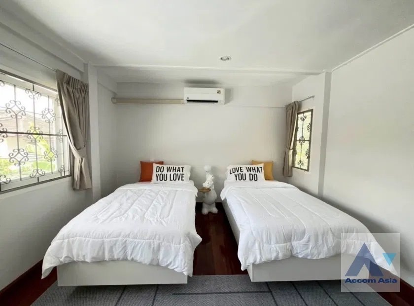 รูป 🔼🔽 AccomA 📩 Pet friendly 4 BR House in Suan Luang (AA44743) - รูปที่ 11/16