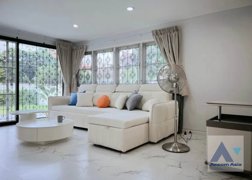 รูป 🔼🔽 AccomA 📩 Pet friendly 4 BR House in Suan Luang (AA44743) - รูปที่ 2/16