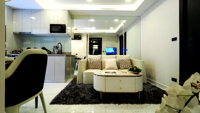 ขายคอนโด : 🛏️ 1 ห้องนอน - 🛁 1 ห้องน้ำ - 🏙️ City View - 🌏 ชื่อชาวต่างชาติ - 🏢 Grand Solaire Noble Condominium Pattaya - รหัส: GRANDN02