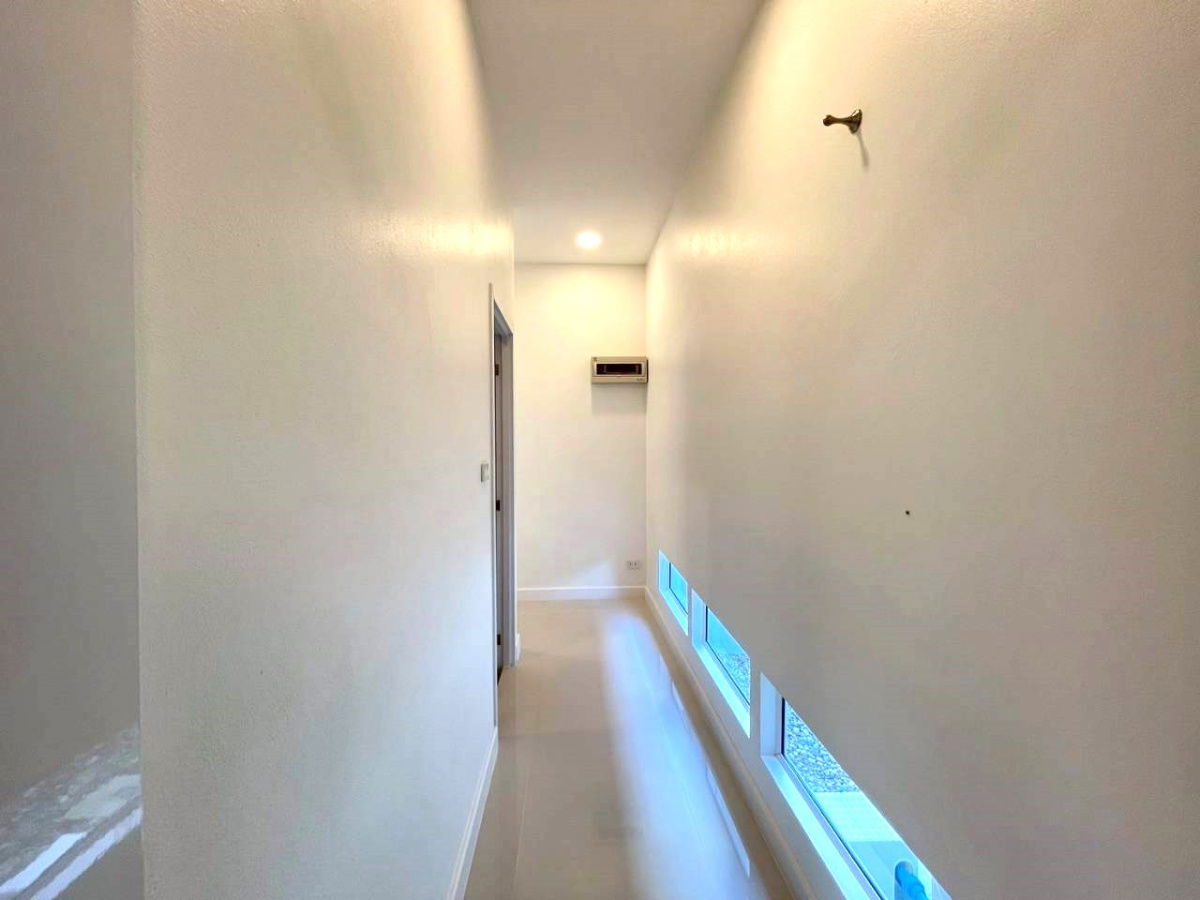 รูป ขายบ้านเดี่ยวชั้นเดียว  3 ห้องนอน  2 ห้องน้ำ  1 ห้องครัว  2 ที่จอดรถ - รูปที่ 16/25