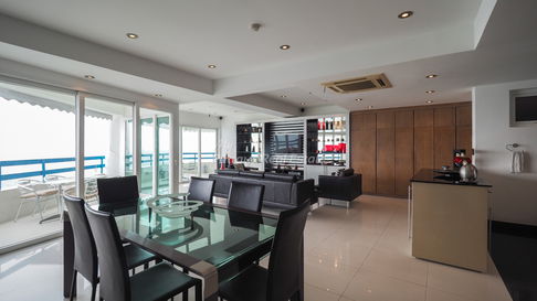 🛏️ 3 ห้องนอน - 🛁 3 ห้องน้ำ - 🏙️ Sea Views - 🌏 ชื่อชาวต่างชาติ - 🏢 Jomtien Plaza Condotel Pattaya - รหัส: JPC06