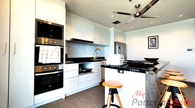 ขายคอนโด : 🛏️ 3 ห้องนอน - 🛁 2 ห้องน้ำ - 🏙️ Sea View - 🌏 ชื่อชาวต่างชาติ - 🏢 Sky Residences Pattaya - รหัส: AMR74