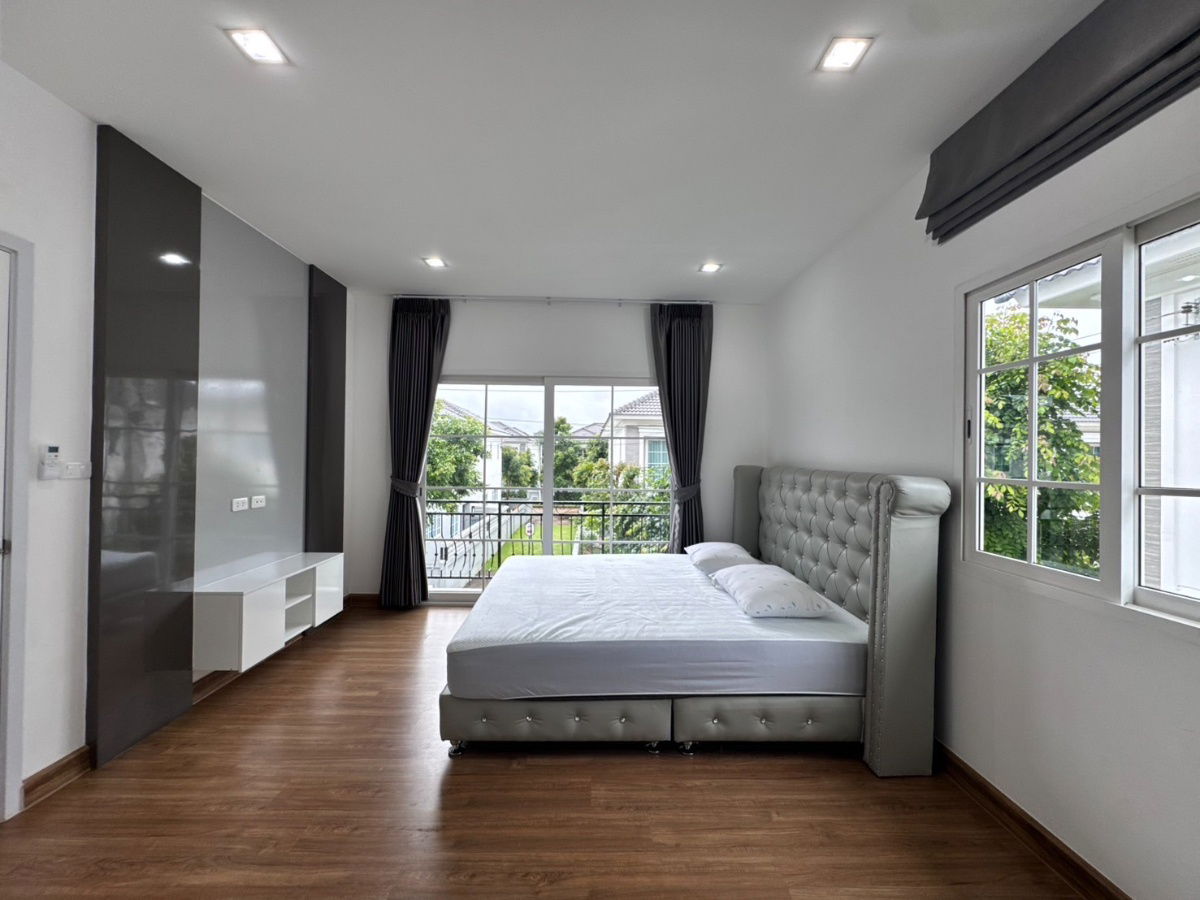 รูป ให้เช่าบ้านเดี่ยวสองชั้น  4 ห้องนอน 3 ห้องน้ำ 1 ห้องรับแขก1  ห้องครัว  2  ที่จอดรถ - รูปที่ 17/27