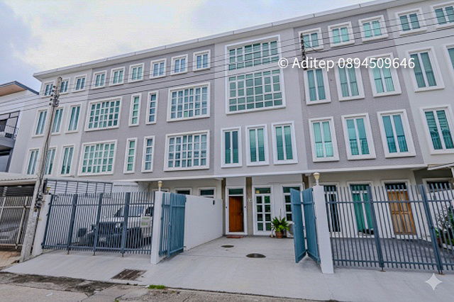 รูป ขายทาวน์โฮม ลาดพร้าว 41 ใกล้ MRT ภาวนา ทำเลทอง รัชดา-ลาดพร้าว ขนาด 3 ชั้น 27 ตร.ว. 4 ห้องนอน 3 ห้องน้ำ - รูปที่ 2/28