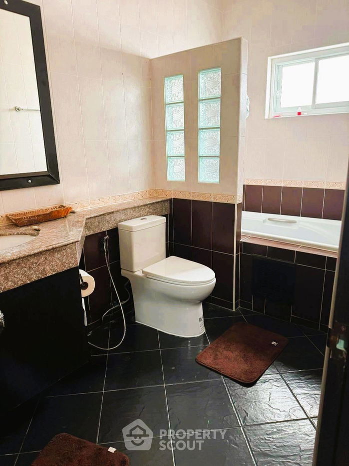 รูป บ้าน 2-ห้องนอน ที่ เอมเมอรัลด์ รีสอร์ท ใน ทับใต้ (ID 2343657) - รูปที่ 12/14