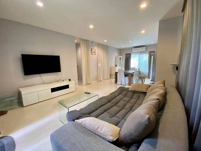 3-bed house for rent, 195 sqm, 25 sq wah, Setthasiri Krungthep Kreetha