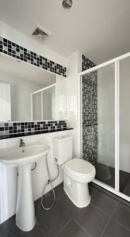 รูป ขายคอนโด Regent Home 18 Changwattana-Laksi (รีเจ้นท์ โฮม 18 แจ้งวัฒนะ-หลักสี่) ขนาด 30 ตรม - รูปที่ 10/11