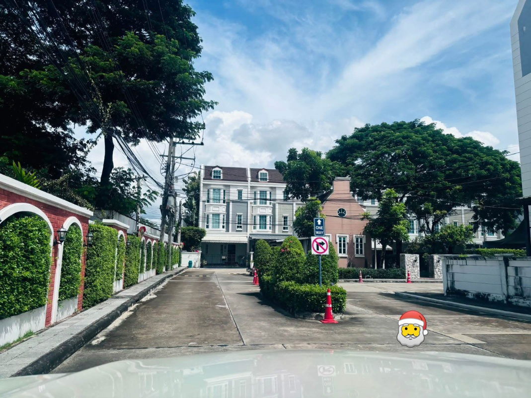 รูป 🏡 ขายและปล่อยให้เช่า ทาวน์โฮม 3 ชั้น The Preston Townhome พระราม 9 – กรุงเทพกรีฑา หลังริม วิวสวน 3 ห้องนอน 3 ห้องน้ำ - รูปที่ 1/14