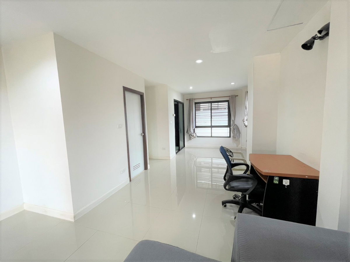 รูป ให้เช่าทาวน์โฮม  3 ห้องนอน    2 ห้องน้ำ   1ห้องรับแขก 1ห้องครัว  - รูปที่ 6/30