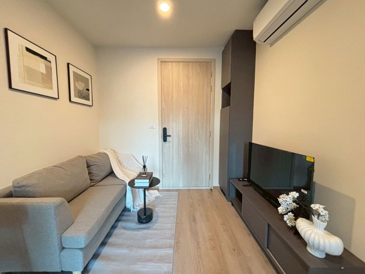 picture For Rent Nue District Rama 9, 1 Bedroom 1 Bathroom, 17th floor, 30.2 sqm, fully furnished, 21,000 THB/month, 1 year contract. Ready to move - 1/10