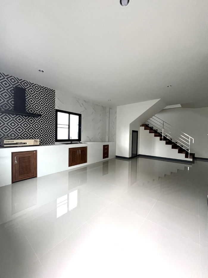 picture Two-storey detached house for sale  4 bedrooms 4 bathrooms and 2 parkings. - 13/19