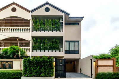 Townhouses for rent Bangkok : Townhouse near Ekkamai Thonglor, 400 meters from Sukhumvit71 road Soi Pridi26