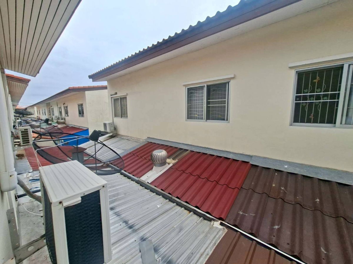 รูป ขายด่วนทาวน์เฮ้าส์ 2ชั้น หมู่บ้านชายคลอง ซอยคิงคองบางบ่อ พร้อมอยู่ - รูปที่ 25/26