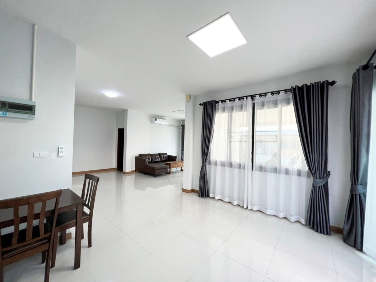picture A house for rent with 3 bedrooms,2 toilets and 1 kitchen. - 6/13