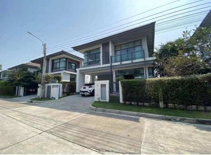 3-bed house for rent, 195 sqm, 25 sq wah, Setthasiri Krungthep Kreetha