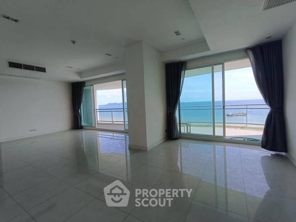 picture 3-BR Condo at Reflection Jomtien Beach Pattaya close to Pattaya (ID 2345953) - 12/20
