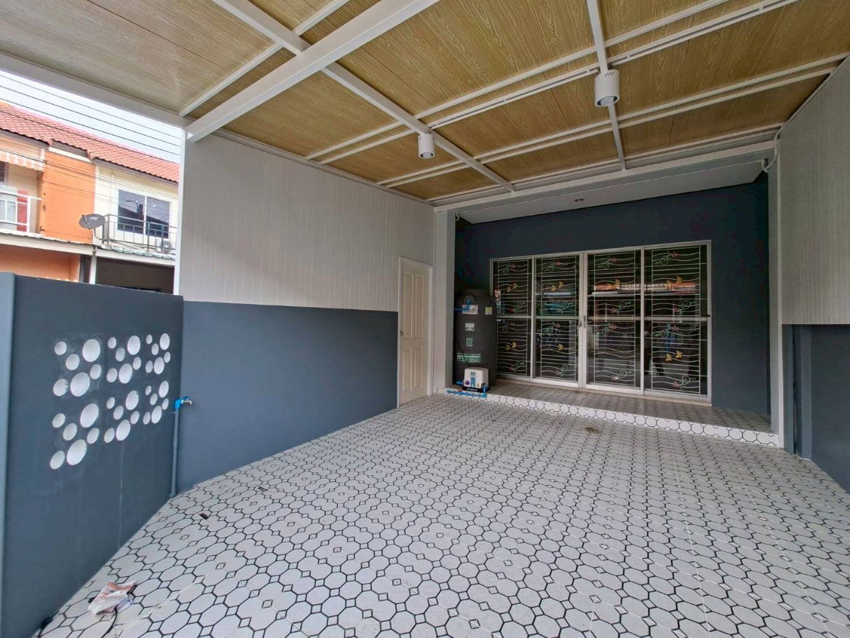 รูป ขายด่วนทาวน์เฮ้าส์ 2ชั้น บ้านมุม หมู่บ้านชายคลอง ซอยคิงคองบางบ่อ พร้อมอยู่ - รูปที่ 6/27