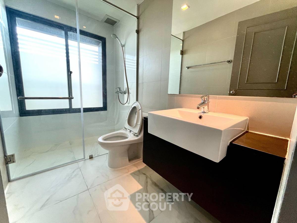 รูป คอนโด 3-ห้องนอน ที่ โนเบิล รีมิกซ์ ใกล้ BTS ทองหล่อ (ID 2338144) - รูปที่ 12/13